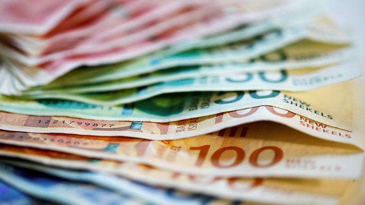 Die israelische Notenbank kündigt die Stützung der Landeswährung an.