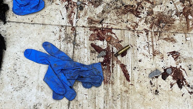 Blut und eine Patronenhülse in einem Haus nahe des Gazastreifens, das zeitweise von Hamas-Terroristen besetzt war.