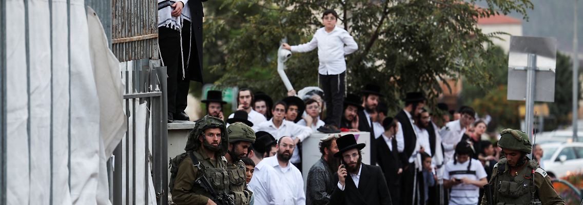 2023-10-09T153729Z_1893725808_RC23P3AY9ENH_RTRMADP_3_ISRAEL-PALESTINIANS-GAZA.JPG