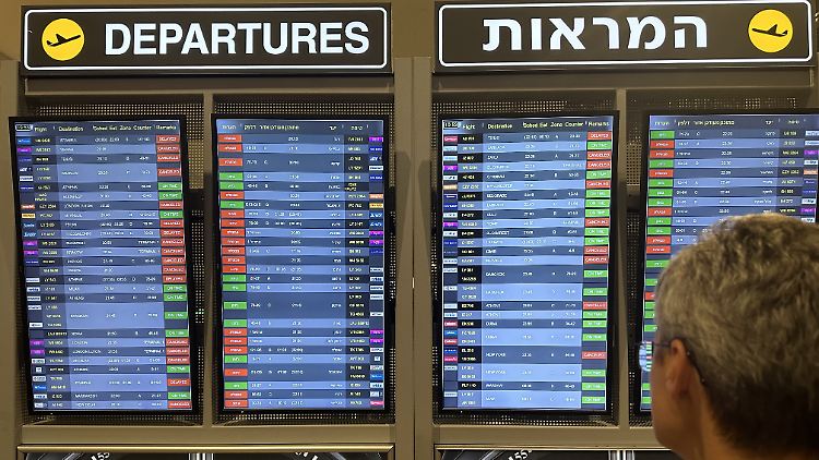 Die Gruppe konnte Israel per Flugzeug verlassen.