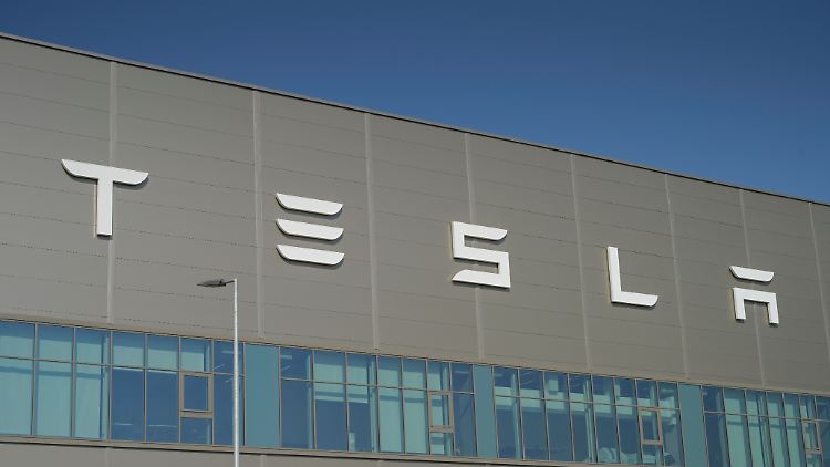 Das Tesla-Werk in Grünheide ist aus verschiedenen Gründen umstritten.