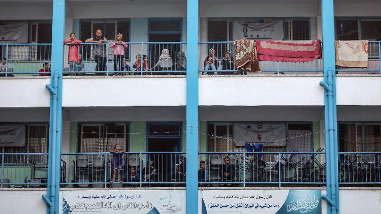 Ein Großteil der deutschen Gelder fließt in das UN-Hilfswerk für Palästinensische Flüchtlinge im Nahen Osten (UNRWA). Davon werden auch Schulen gebaut.