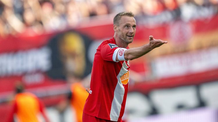 Felix Bastians wird vom Spiel- und Trainingsbetrieb freigestellt.