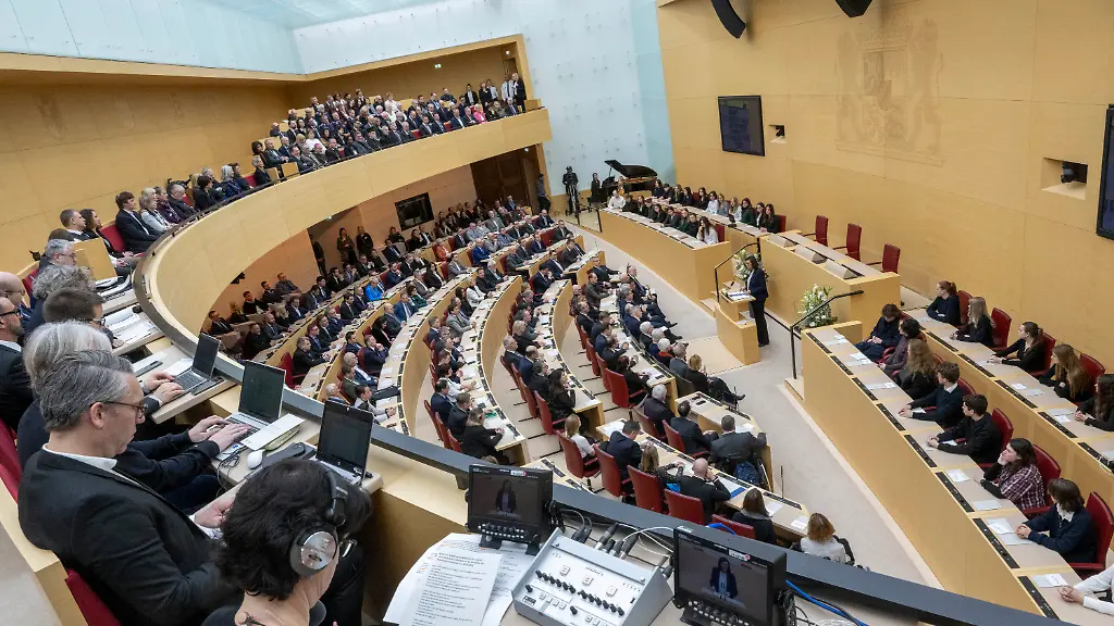 d2f66b1e373777d2b9d1f7213493d5b1