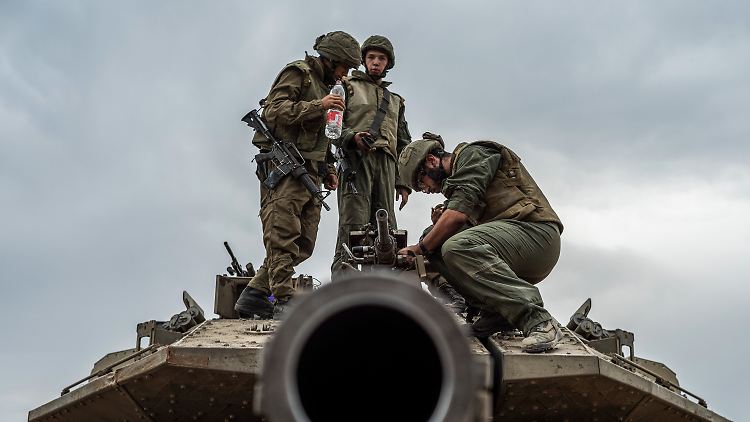 Die israelische Armee hatte binnen 72 Stunden die größte Mobilisierung in der Geschichte des Landes eingeleitet.
