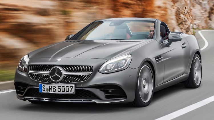 Trotz der vielen Jahre, die es ihn schon gibt, wirkt der Mercedes SLK Typ 172 noch immer wie ein fescher Feger.
