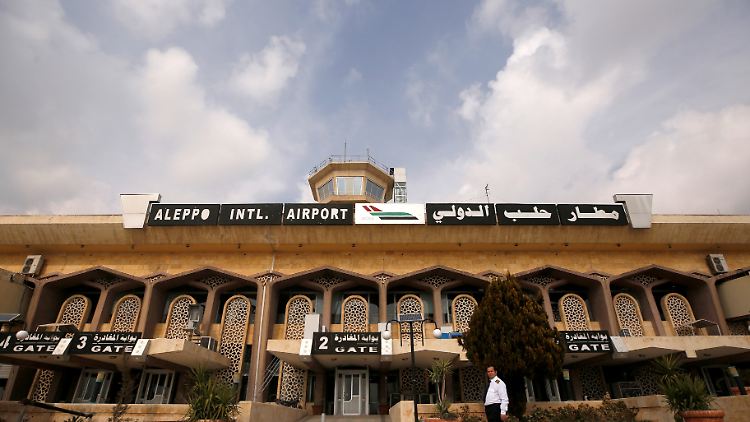 Der internationale Flughafen Aleppos wurde nach Angaben syrischer Staatsmedien durch israelischen Beschuss beschädigt.