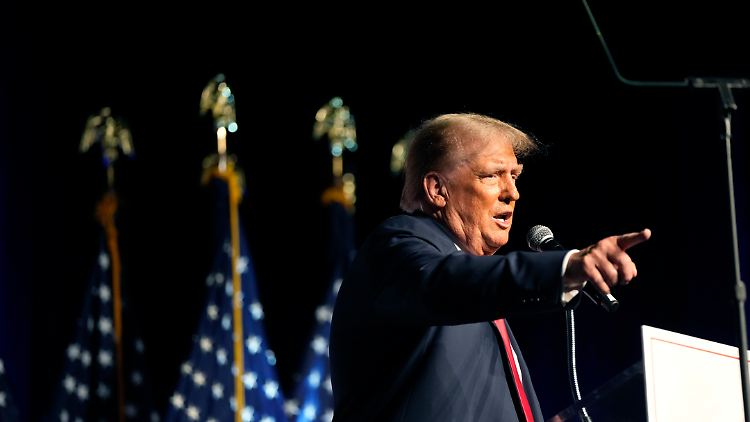 Ex-US-Präsident Trump sorgte bereits mit dem Prädikat "genial" für Kremlchef Putin für Empörung.