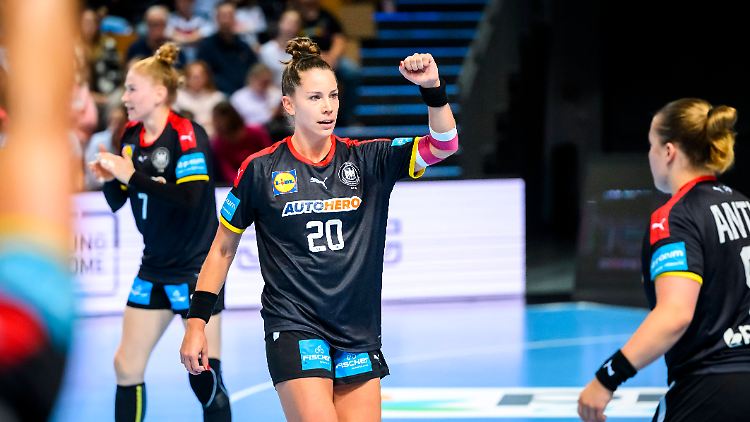 Die DHB-Frauen um Emily Bölk steigerten sich im Spielverlauf.