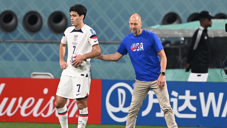 Reyna und Berhalter beim letzten Auftritt der USA in Katar.