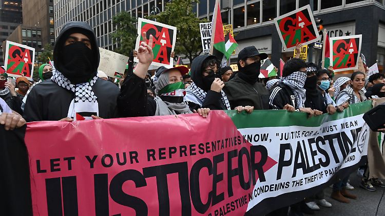 Demonstranten verlangten ein Ende der Unterstützung Israels durch die US-Regierung.