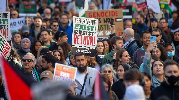 In London wurde etwa "Freiheit für Palästina" und "Beendet das Massaker" gefordert.