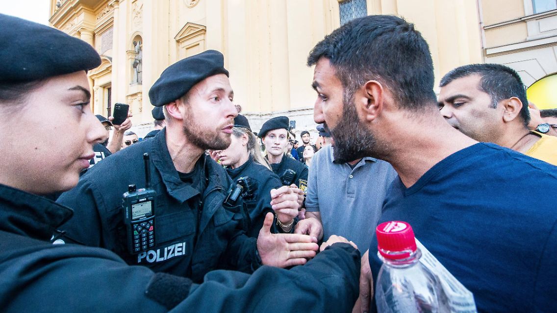 Aggressive Stimmung auf einer pro-palästinensischen Demonstrationen in München.