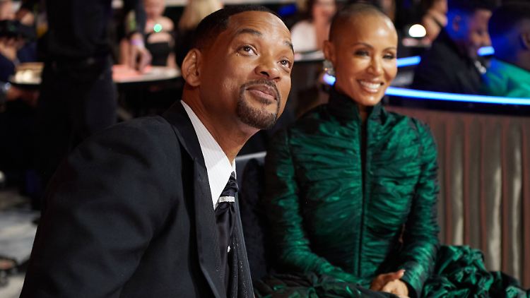 Sie lächeln, aber tatsächlich ist in ihrer Liebe der Wurm drin: Will und Jada Pinkett Smith.