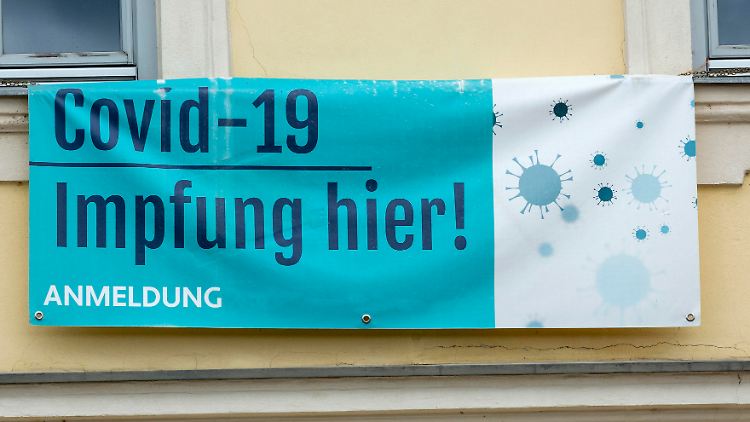 Das Impf-Angebot brachte einige Menschen auf die Palme - und andere bereicherten sich aufgrund der Wut.