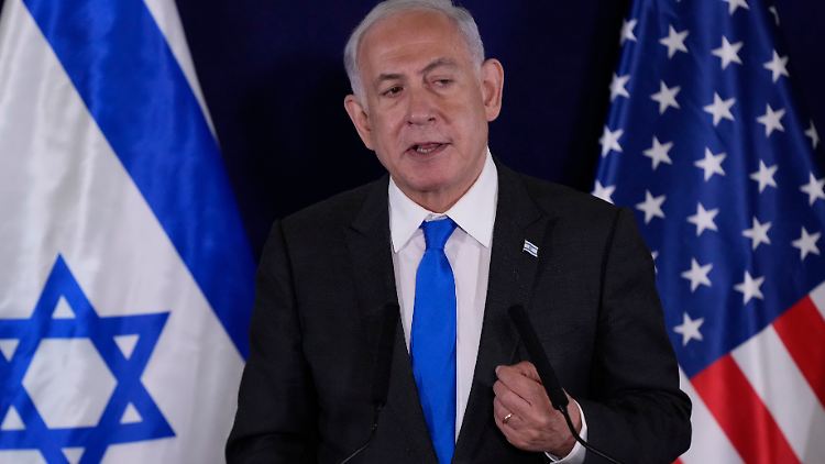 Regierungschef Netanjahu droht nicht nur der Hamas im Gazastreifen, sondern auch der Hisbollah im Libanon mit Vergeltung. 