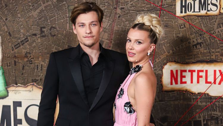 Mit 21 und 19 Jahren bereits verlobt: Jake Bonjiovi und Millie Bobby Brown.
