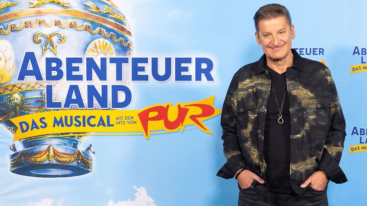 Bringt die Songs seiner Band nun auch auf die Musical-Bühne: Pur-Sänger Hartmut Engler.