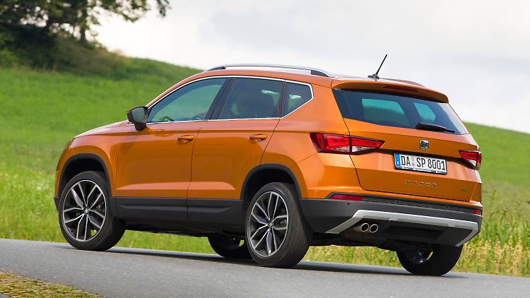 Mit 4,38 Metern ist der Seat Ateca ungefähr so lang wie die erste Tiguan-Generation.