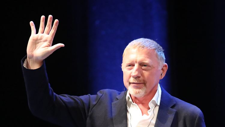 Boris Becker kehrt zurück auf den Tennisplatz.