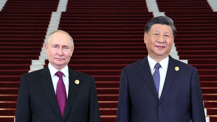 So sieht Freundschaft aus: Wladimir Putin besucht Xi Jinping in Peking.