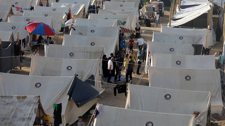 Hunderttausende Menschen sind bislang aus dem Norden des Gazastreifens in den Süden geflohen.