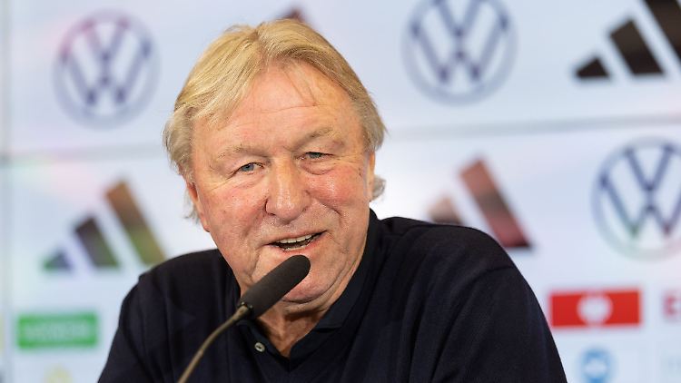 Springt zum zweiten Mal bei den DFB-Frauen ein: Horst Hrubesch.