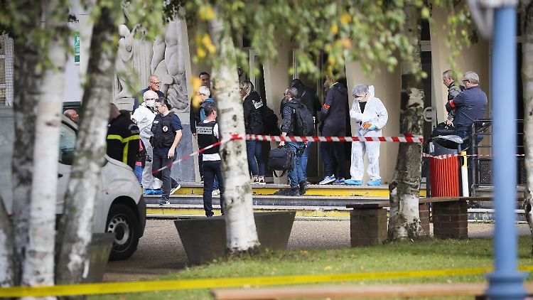 Seit der tödlichen Attacke eines Islamisten auf einen Lehrer in Arras vor einer Woche kommt es in Frankreich verstärkt zu Bombendrohungen. 