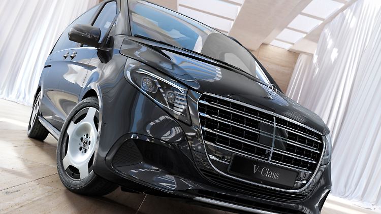 Auch wenn das jetzt hier nicht so aussieht: Die Mercedes V-Klasse legt im Vergleich zu den asiatischen Wettbewerbern einen eher zurückhaltenden und bescheidenen Auftritt hin.