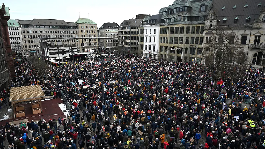 b2e363462ed080cd2cdb5cc502bb528d