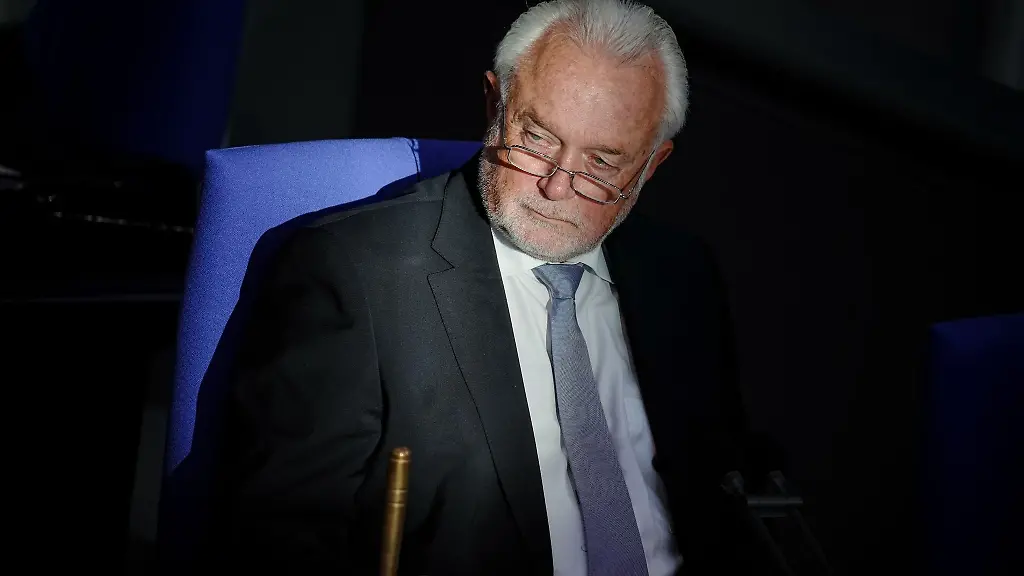 Sorgt-sich-um-die-Debattenkultur-im-Land-Wolfgang-Kubicki-stellvertretender-FDP-Parteivorsitzender-und-Bundestagsvizepraesident