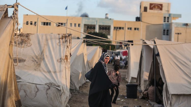 UNRWA-Flüchtlingslager in Chan Junis. Treibstoff gebe es im Gazastreifen genug, sagt Israel. Er komme nur nicht bei den Bedürftigen an.