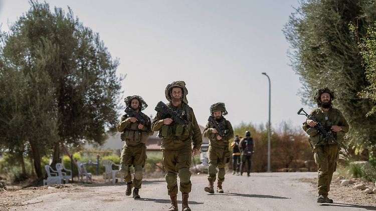 Israel bereitet weiter eine Bodenoffensive im Gazastreifen vor.