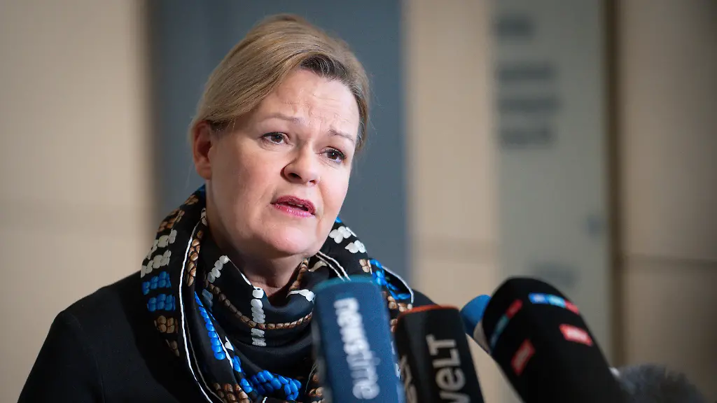 dce46f0308b50d48c8d12f16d48d292e