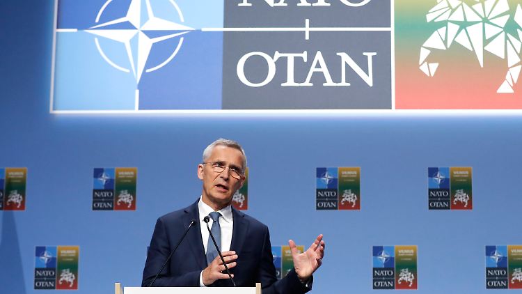Jens Stoltenberg macht beim NATO-Mitglied in spe Tempo.