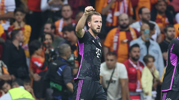 Harry Kane erzielt für den FC Bayern das wichtige 2:1.