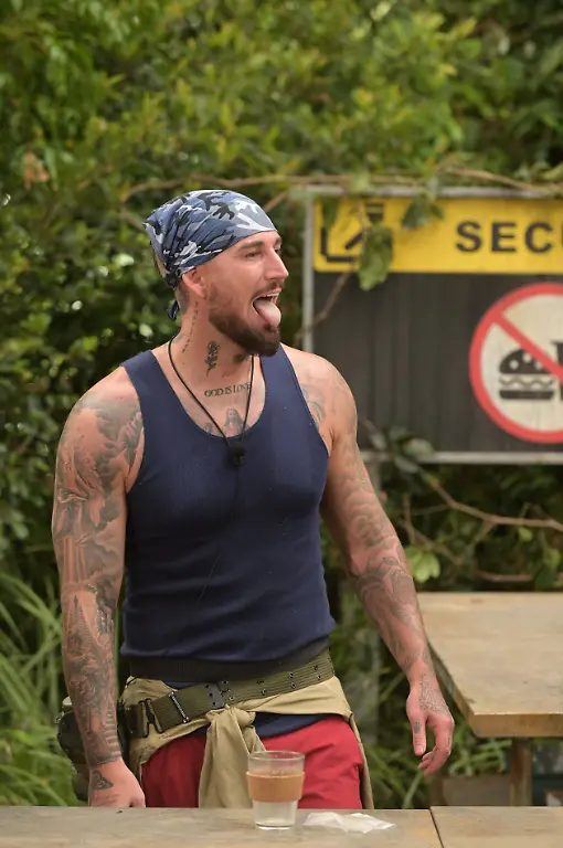 2dce6218-492b-4eb1-9889-500959cc26c3-56cefedd-270b-400f-b31f-85ffeedded20