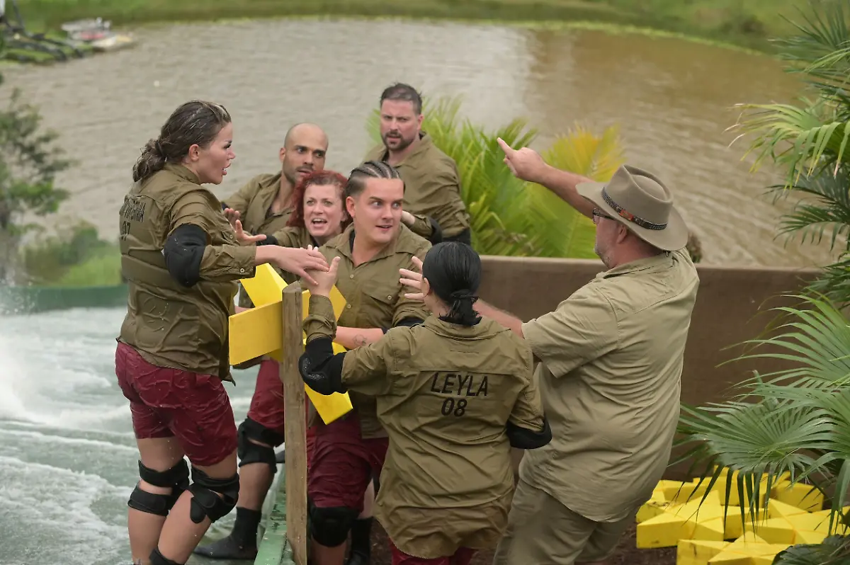 2dce6218-492b-4eb1-9889-500959cc26c3-ac2afcf9-4c1e-4ac7-8887-c4f900bd5ab2