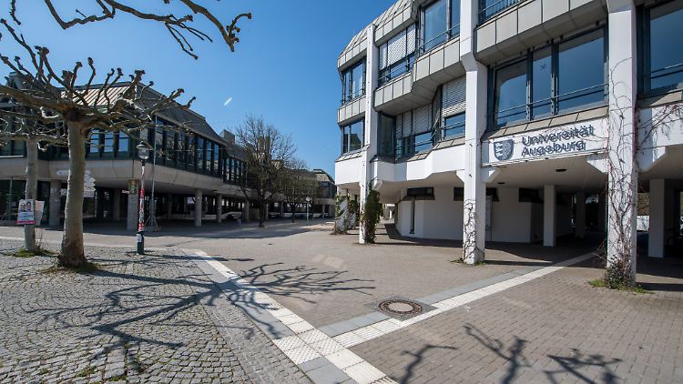 Den oft "anstrengenden Universitätsalltag" wollen die Studenten der Uni Augsburg mit mehr Möglichkeiten zum Sex ausgleichen.