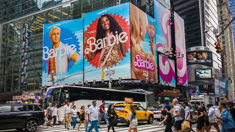 Bei "Barbie" ließ Mattel der Filmemacherin Greta Gerwig weitgehend freie Hand, eine feministische Geschichte zu erzählen.