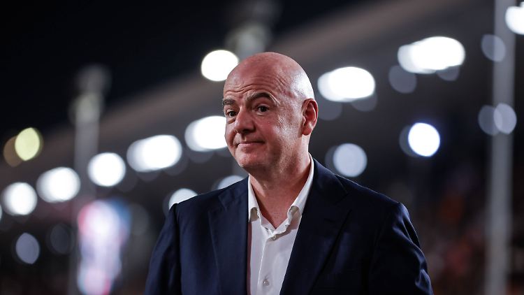 Infantino ist seit 2016 FIFA-Präsident und seitdem immer wieder in Skandale verstrickt.