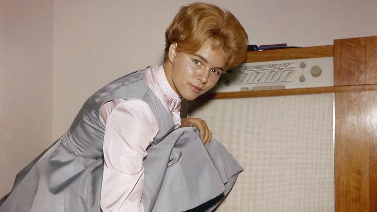 Cornelia Froboess 1960 - so machte sie als Sängerin Karriere.
