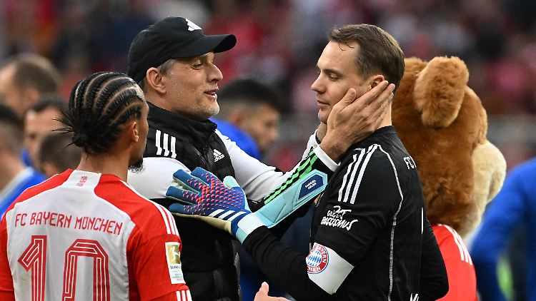 Alle happy wegen Manuel Neuer.