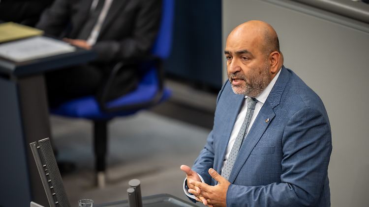 "Debatten sind Teil jedes parlamentarischen Verfahrens", sagte Grünen-Chef Omid Nouripour.
