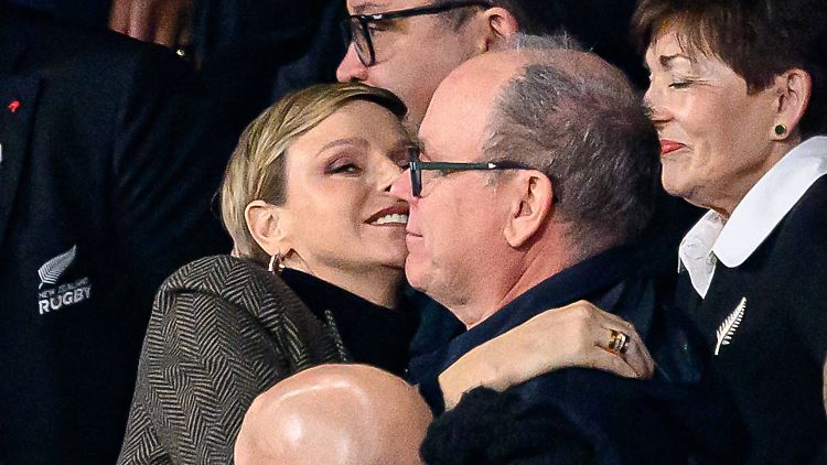 Freude auf der Tribüne: Solche Bilder von Charlène und Albert in der Öffentlichkeit haben Seltenheitswert.