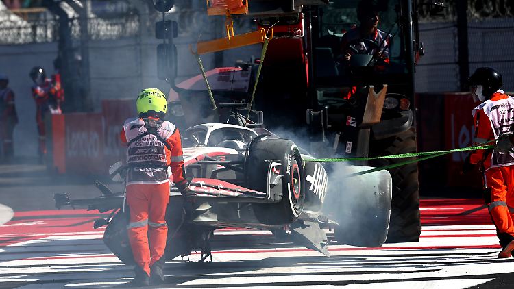 Die Radaufhängung von Kevin Magnussen gibt in Mexiko auf, er crasht und kann erneut keine Punkte holen.