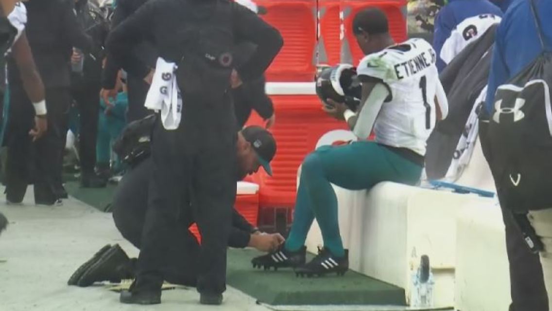NFLSchuhe.JPG