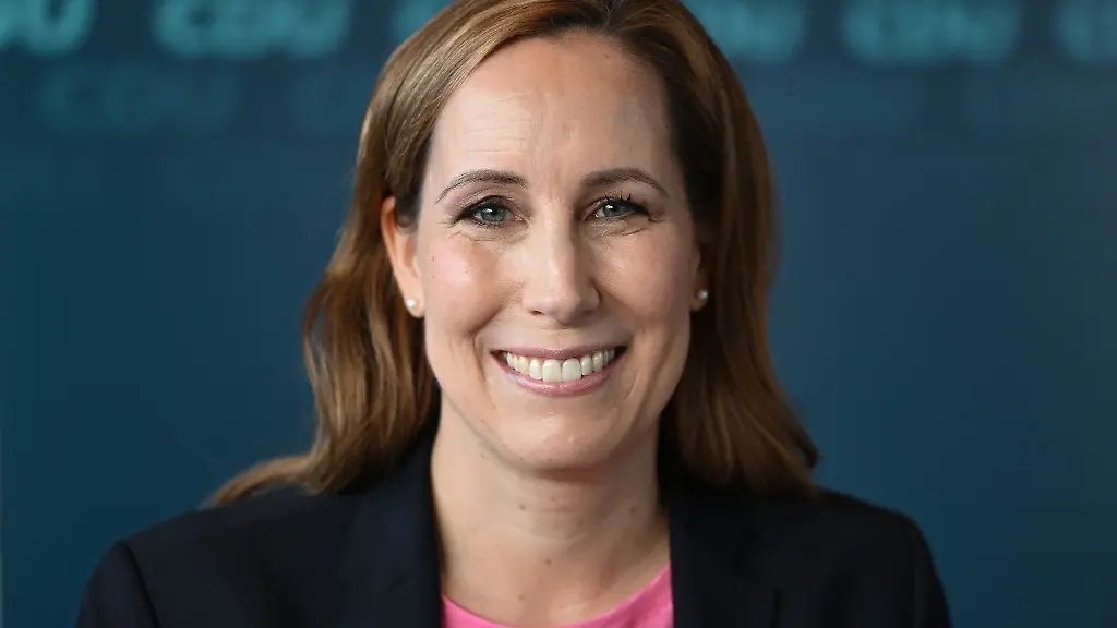 Astrid-Wallmann-CDU-Landtagspraesidentin-nimmt-an-der-konstituierenden-CDU-Fraktionssitzung-im-Landtag-teil