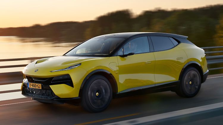 Ebenfalls elektrisch fährt das große SUV-Modell Eletre, dessen Auslieferung kürzlich startete.