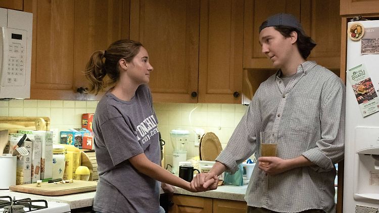 Paul Dano spielt den Youtuber "Roaring Kitty", hier mit Filmpartnerin Shailene Woodley.